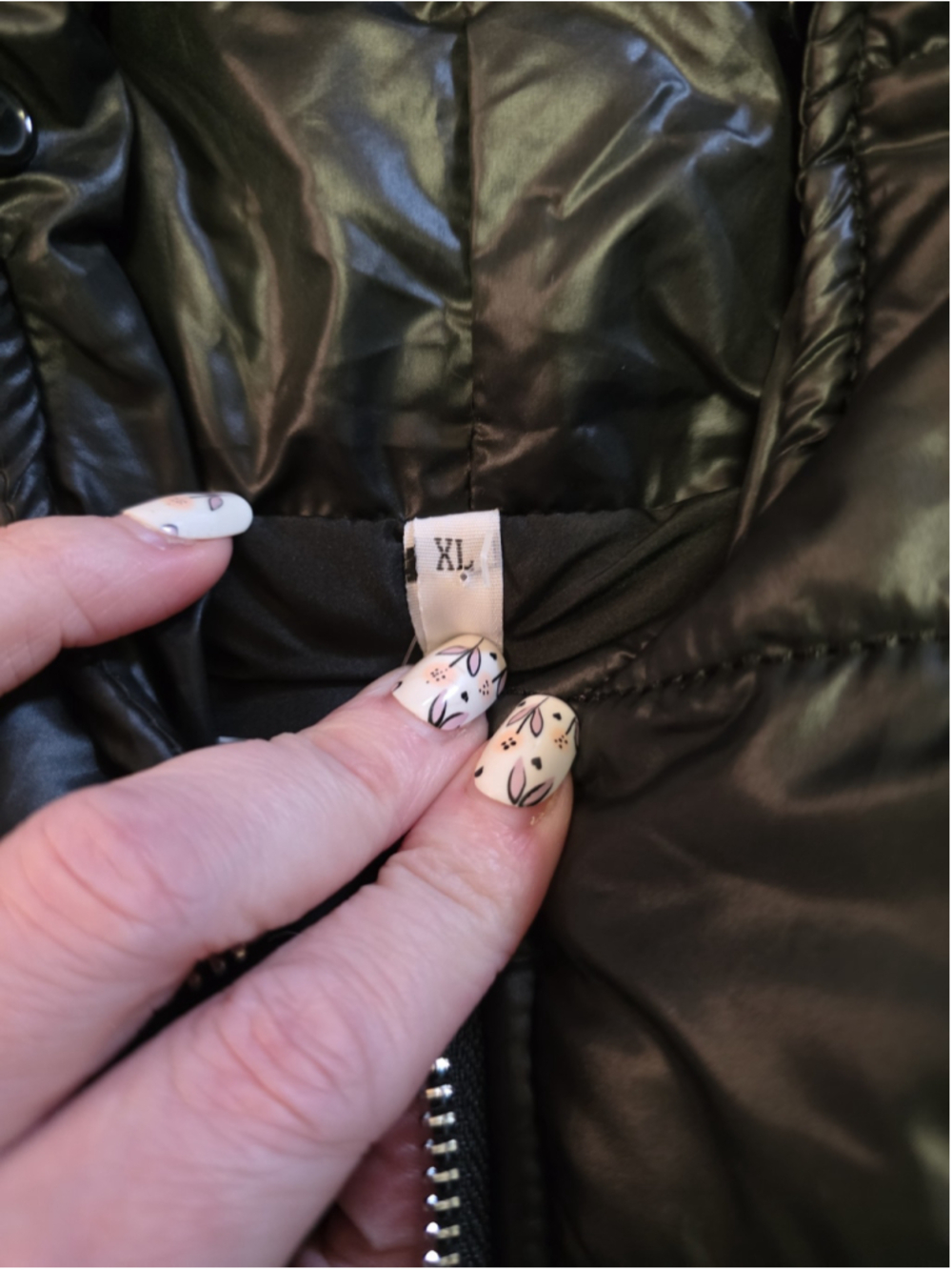 Black Carhartt Puffer Coat Jacket size XL - Picture 3 of 3